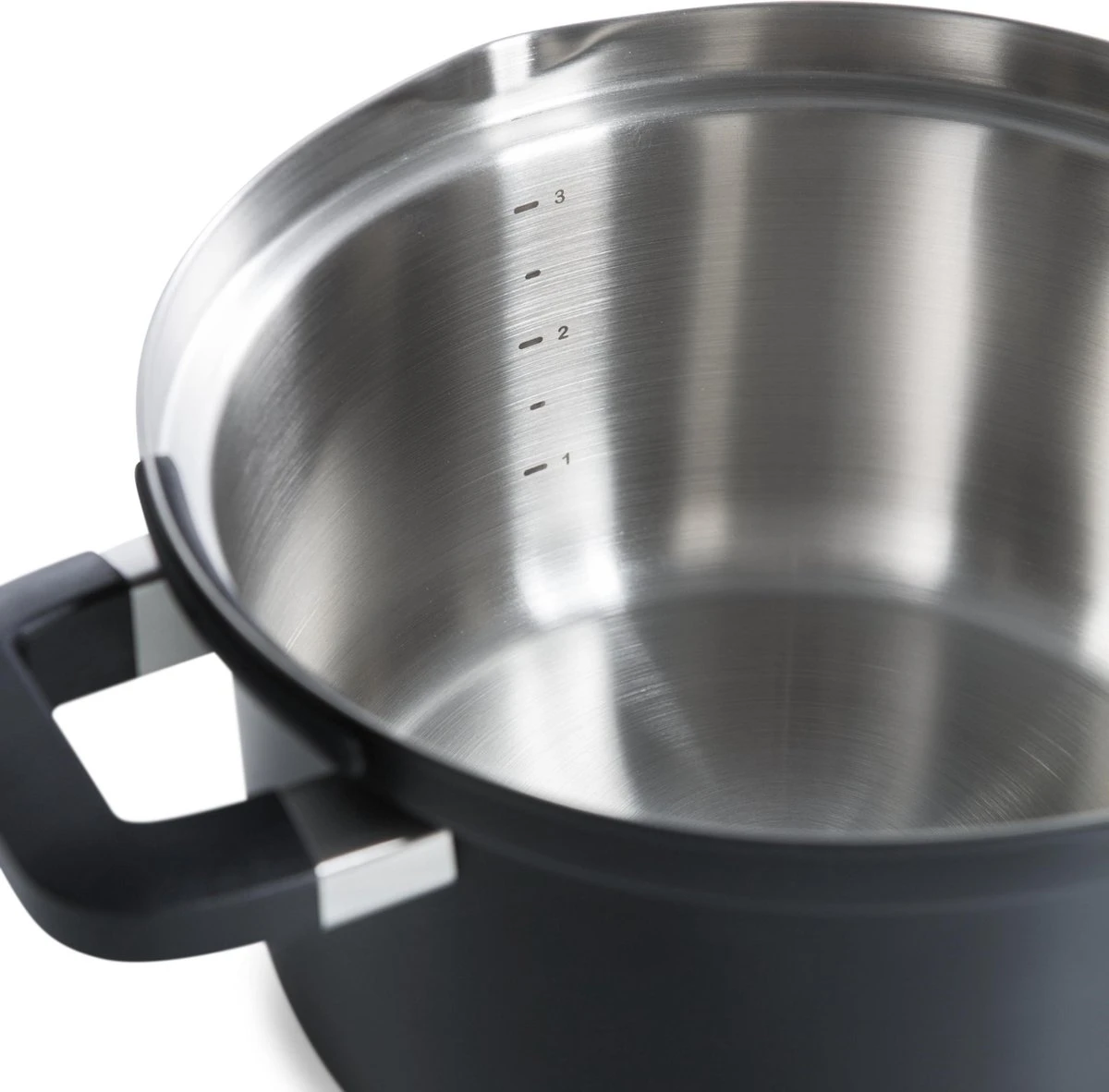 BK Flow Cool Black Glas Kookpannenset - 4-delig - Zwart - Glazen Deksel - Veilig Afgietsysteem - Inductie 6 BK Flow Cool Black Glas Kookpannenset - 4-delig - Zwart - Glazen Deksel - Veilig Afgietsysteem - Inductie - Afbeelding 6