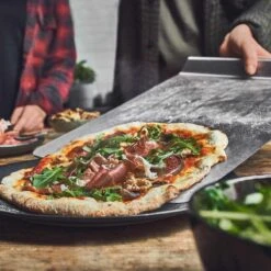 Burnhard Pizzasteen 38 X 30 X 1,5 Cm + Pizzaschep 29 Burnhard Pizzasteen 38 X 30 X 1,5 Cm + Pizzaschep -Keuken Benodigdheden Winkel 1200x1200 702