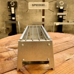 Spiedini Saté-bbq Bali 40 Mini - Kleine, Smalle Houtskoolbarbecue Met Horizontaal Rooster Voor Sate Of Andere Spiesjes - 40 Cm Lang, 11 Cm Breed, 14 Cm Hoog - Ideaal Voor Tuin- Of Open Haard, Of Balkon - Materiaal: Gealuminiseerd Ijzer -Keuken Benodigdheden Winkel 1200x1200 737