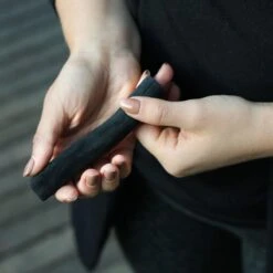 Black + Blum Binchotan Active Charcoal For Eau Good Water Bottles 4-pack -Keuken Benodigdheden Winkel 1200x1200 848