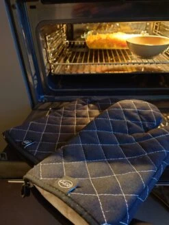 Gohh 2 Canvas Ovenhandschoenen Ovenwanten Zwart - 33 Cm (tot 300 Graden) 9 Gohh 2 Canvas Ovenhandschoenen Ovenwanten Zwart - 33 Cm (tot 300 Graden) -Keuken Benodigdheden Winkel 900x1200 19
